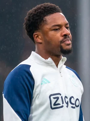 Chuba Akpom photo
